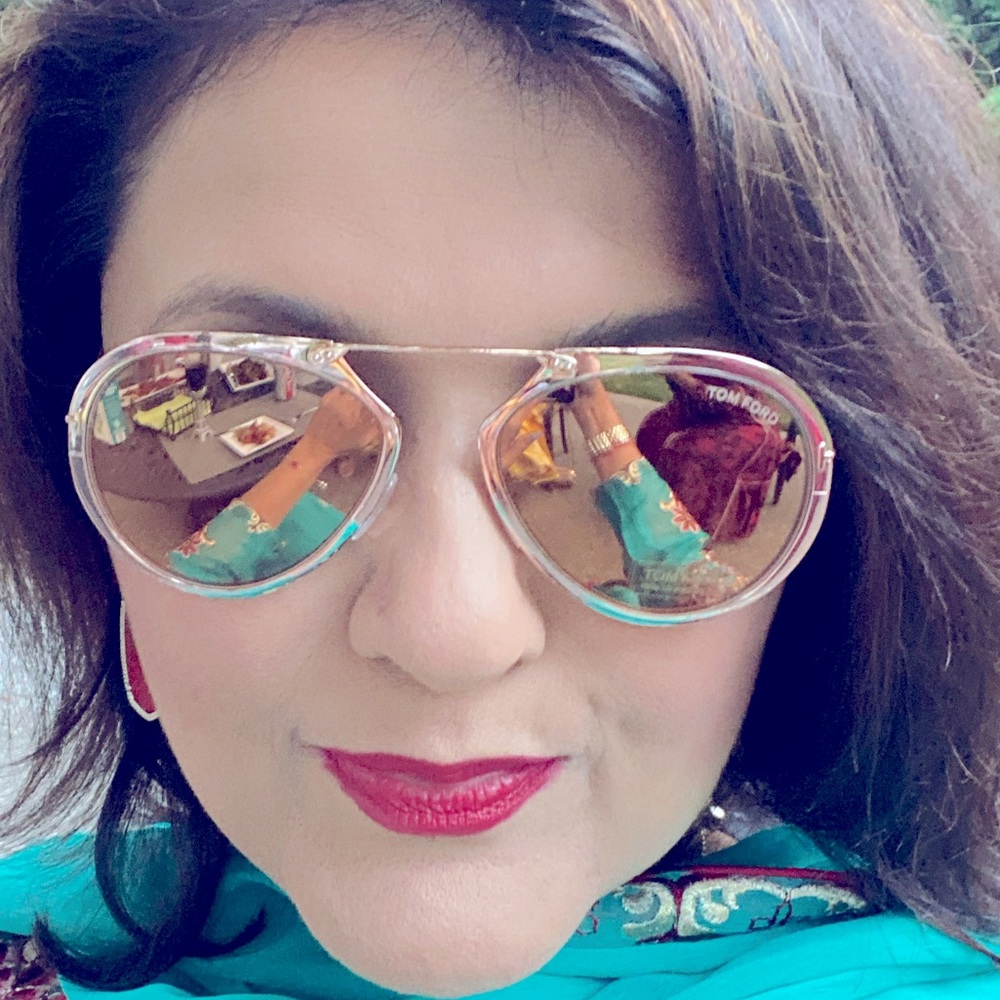 Meet your Posher, Sara